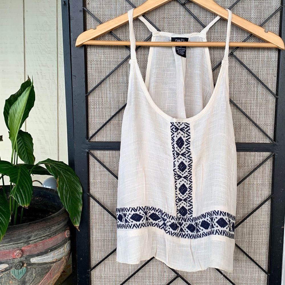 Rue 21 Cream Dark Blue Flowy Tank Small